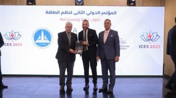 وزير التعليم العالي وعميد هندسة عين شمس يكرمان شركة سيستكس بـ مؤتمر ICES 2025