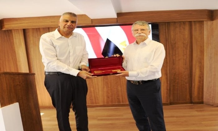 أسوان ترحب برئيس البرلمان المجري.. تأكيد على عمق العلاقات وفرص الاستثمار الواعدة