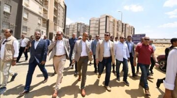 «الشربيني» يتفقد مشروع «سكن مصر» بأرض المعارض بالقاهرة الجديدة ويوجه بتسليم الوحدات في موعدها