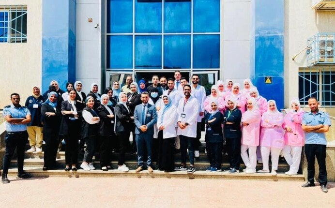 «أنتم عماد التطوير».. الرعاية الصحية ببورسعيد تحتفي بعيد العمال