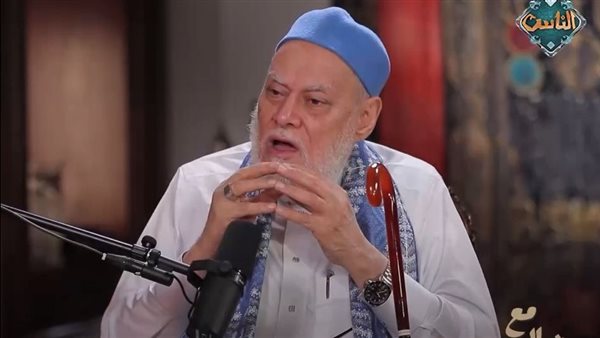 علي جمعة: النظر لموضع السجود ليس حقيقة الخشوع