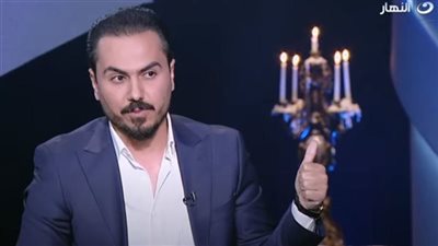 خاص| نزار الفارس يوضح حقيقة زواجه من حورية فرغلي