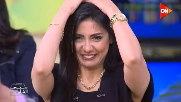 لحظة دخول الفنانة سهر الصايغ استوديو معكم منى الشاذلي ..فيديو