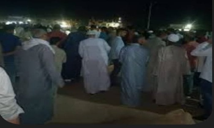 تشييع جثمان مهندسة وطفلها ضحيتي انفجار خط الغاز بأكتوبر بمسقط رأسهما بالفيوم