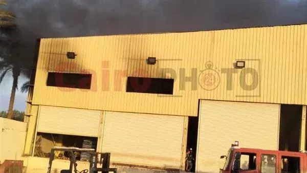 انتداب المعمل الجنائي لمعاينة موقع حريق بإحدى ثلاجات البطاطس في البحيرة
