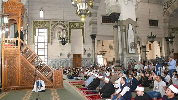 دعاء اليوم الجمعة 2 مايو “اللهم اجعل لي من كل هم فرجًا”