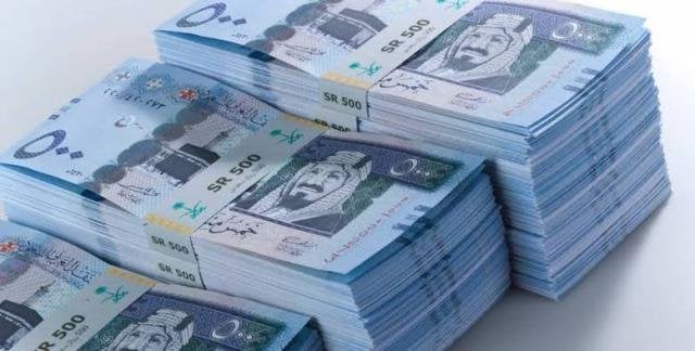 سعر الريال السعودي مقابل الجنيه المصري اليوم الجمعة 2 مايو 2025 بيعًا وشراءً