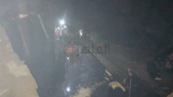 شهامة الصعايدة.. الأهالي يشاركون قوات الحماية المدنية في السيطرة على حريق كنيسة مارجرجس بقنا