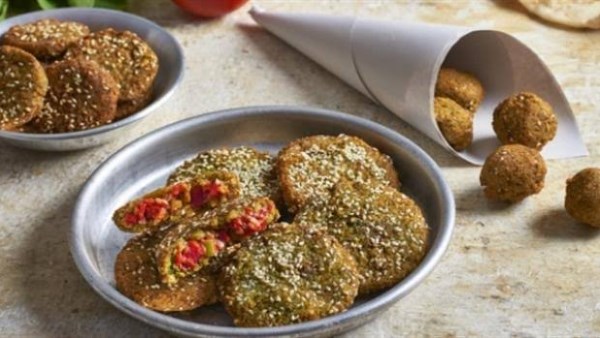 زي المطاعم.. طريقة عمل الطعمية المقرمشة