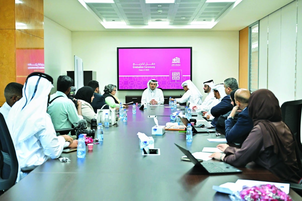 جامعة قطر تخرج أول دفعة من أطباء الأسنان