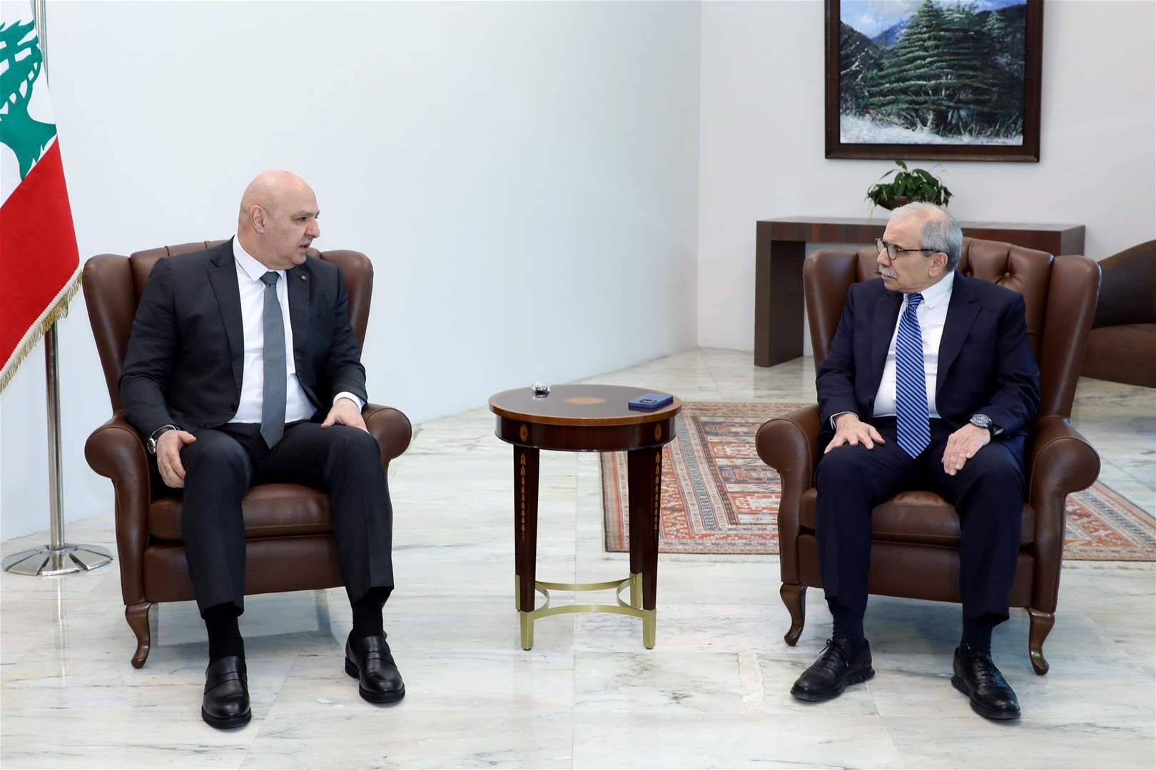 رئيس الجمهورية العماد جوزاف عون يلتقي رئيس الحكومة نواف سلام قبيل إنعقاد إجتماع المجلس الأعلى للدفاع في بعبدا