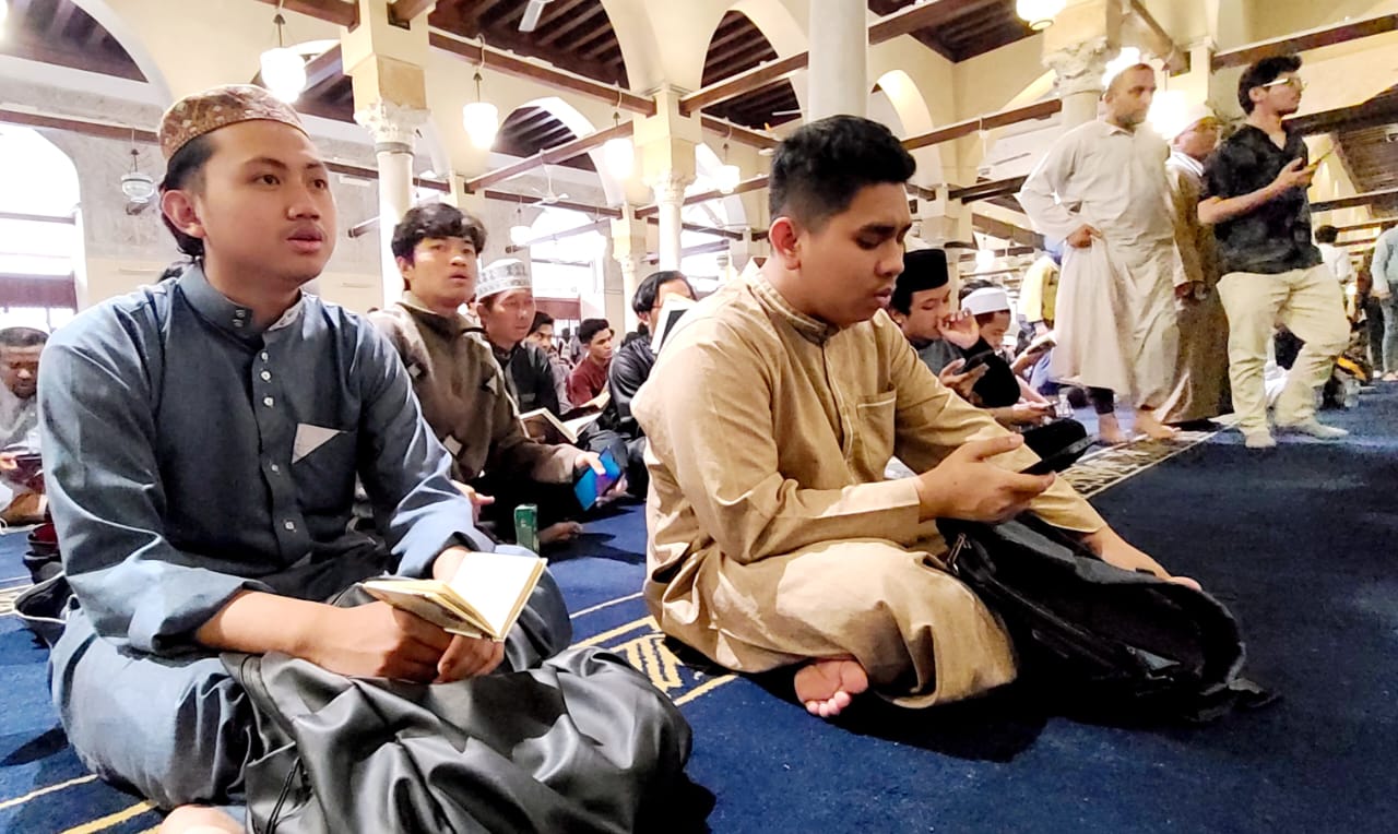 سنن يوم الجمعة وأفضل الأعمال فيه.. سورة الكهف والتبكير إلى الصلاة