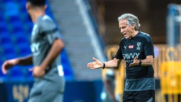 الهلال ينهي تعاقد خورخي خيسوس وبديل عالمي في الطريق