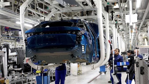 إنتاج المصانع الفرنسية يرتفع للمرة الأولى منذ نحو 3 سنوات في أبريل 2025