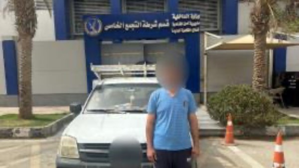 طفل يقود سيارة ربع نقل ويعرض حياة المواطنين للخطر وتحرك فورى من الأمن