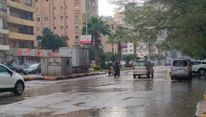 أمطار ورياح في هذه المناطق.. الأرصاد تُحذر من تخفيف الملابس