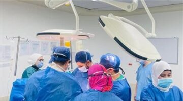 حامل وتعاني من نزيف داخلي حاد.. فريق طبي بجامعة أسيوط ينقذ حياة سيدة