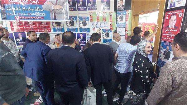 زحام أمام اللجان.. إقبال من الصحفيين في انتخابات التجديد النصفي للإدلاء بأصواتهم