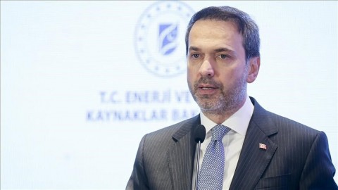 وزير الطاقة التركي: سيتم إنشاء خط لربط الغاز الطبيعي بين تركيا وسوريا “خلال أسابيع قليلة”
