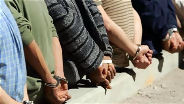 راح ضحيتها شخص وأصيب آخر.. حبس 5 عمال في مشاجرة مصنع بالسلام
