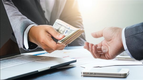 هؤلاء ممنوعون من طلب قرض من البنوك