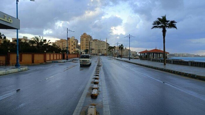 أمطار خفيفة ورعدية.. الأرصاد تكشف تفاصيل حالة الطقس خلال الساعات المقبلة
