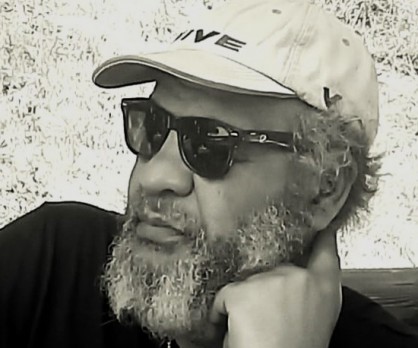 خالد الهواري: الاناشيد المتوحشة