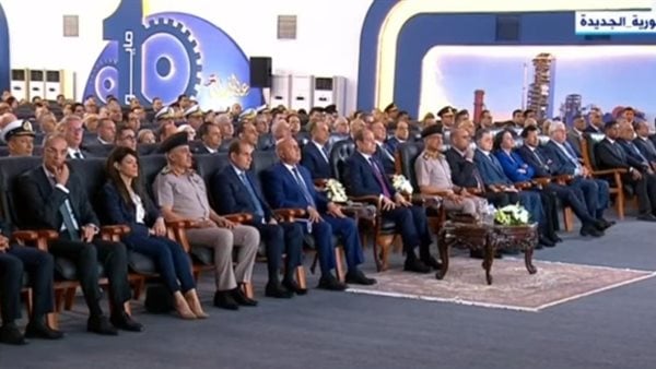 السيسي يوجه بتشكيل لجنة دائمة لمتابعة تنفيذ الاستراتيجية الوطنية للتشغيل فور إطلاقها