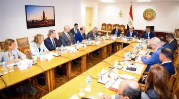 وزير الخارجية والهجرة يلتقي بمُديري مكاتب الأمم المُتحدة الإقليمية في القاهرة