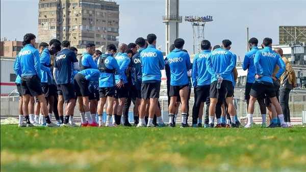 بيسيرو يعقد جلسة مع لاعبي الزمالك قبل مران اليوم