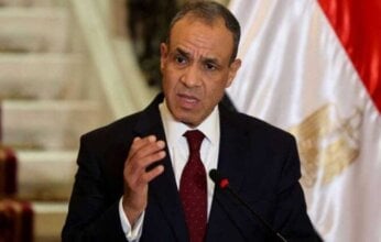 وزير الخارجية يبحث هاتفيًا مع مستشار الرئيس الأمريكي المساعي المشتركة لتحقيق السلام