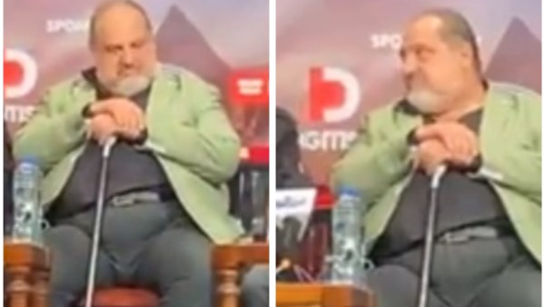 خالد الصاوي يظهر بالعكاز خلال ندوة فيلمه “ليه تعيشها لوحدك”