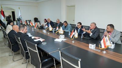 "المجالس المحلية" بـ"الجبهة الوطنية" تضع رؤية لدعم الشباب وتمكينهم وتصور لقانون الإدارة المحلية