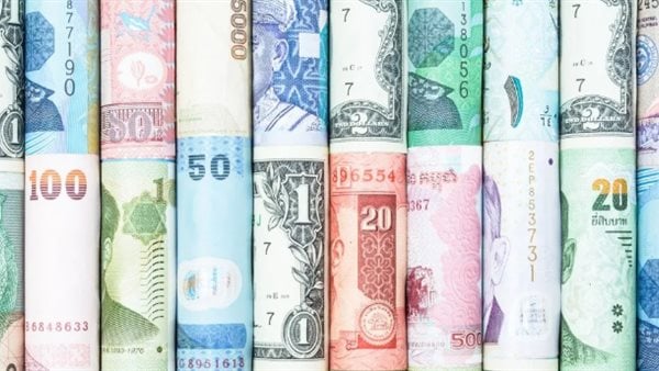 أسعار العملات العربية والعالمية بالبنك الأهلي المصري وبنك مصر اليوم