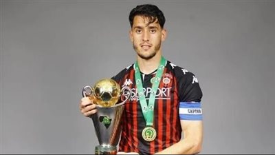الأهلي يقترب من حسم صفقة المدافع الجزائري زين الدين بلعيد