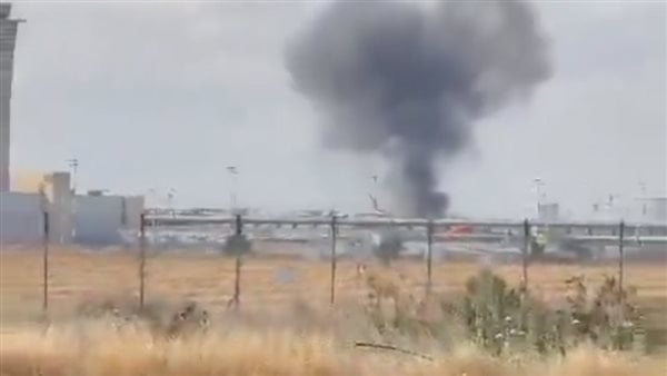 مخاوف في إسرائيل من تعليق الرحلات الجوية بعد قصف مطار بن جوريون.. ووزير الدفاع يهدد مخاوف في إسرائيل من تعليق الرحلات الجوية بعد قصف مطار بن جوريون.. ووزير الدفاع يهدد