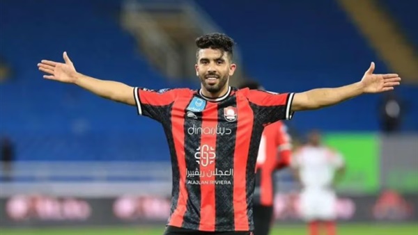 خاص.. موقف الزمالك من ضم البركاوي وبيرسي تاو