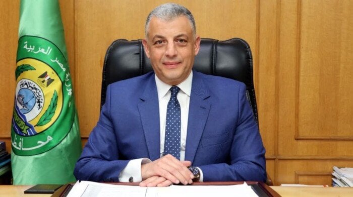 محافظ الإسماعيلية يعلن عن توريد ١٧ ألف و٣٢٧ طن و٥٩٥ كجم من القمح المحلي حتى الآن