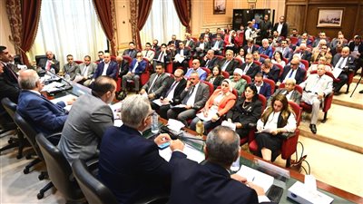 الوزير محمود فوزى: لا انحياز لطرف على الآخر بمناقشات مشروع قانون الإيجار القديم