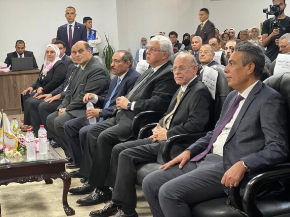 عاشور: مليون طالب يدرسون بالمعاهد العليا ودورها لا يقل أهمية عن الجامعات