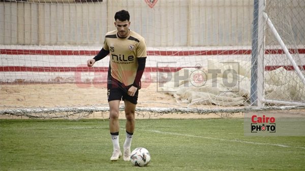 زيزو يصل إلى نادي الزمالك لخوض تدريبات الفريق