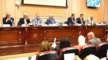«عمرو درويش» مطالباً مراعاة السلم المجتمعي.. تحرير العلاقة الإيجارية بعد ٥ سنوات أمر شديد الخطورة
