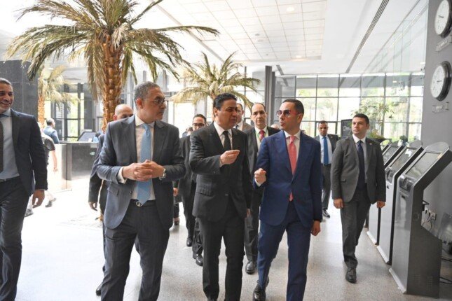 وزير الاستثمار يستقبل وزير التجارة المغربي لبحث سبل تطوير الشراكة بين البلدين