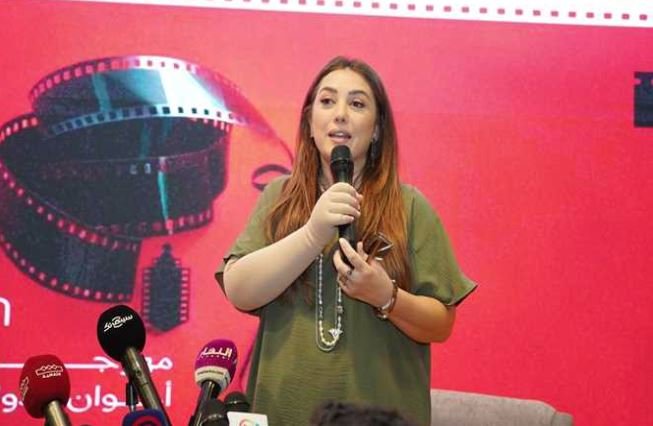 كندة علوش تتحدث عن تكريمها في مهرجان أسوان: «ابنتي سعيدة بتكريمي وترغب في الاحتفاظ بالجائزة» كندة علوش تتحدث عن تكريمها في مهرجان أسوان: «ابنتي سعيدة بتكريمي وترغب في الاحتفاظ بالجائزة»