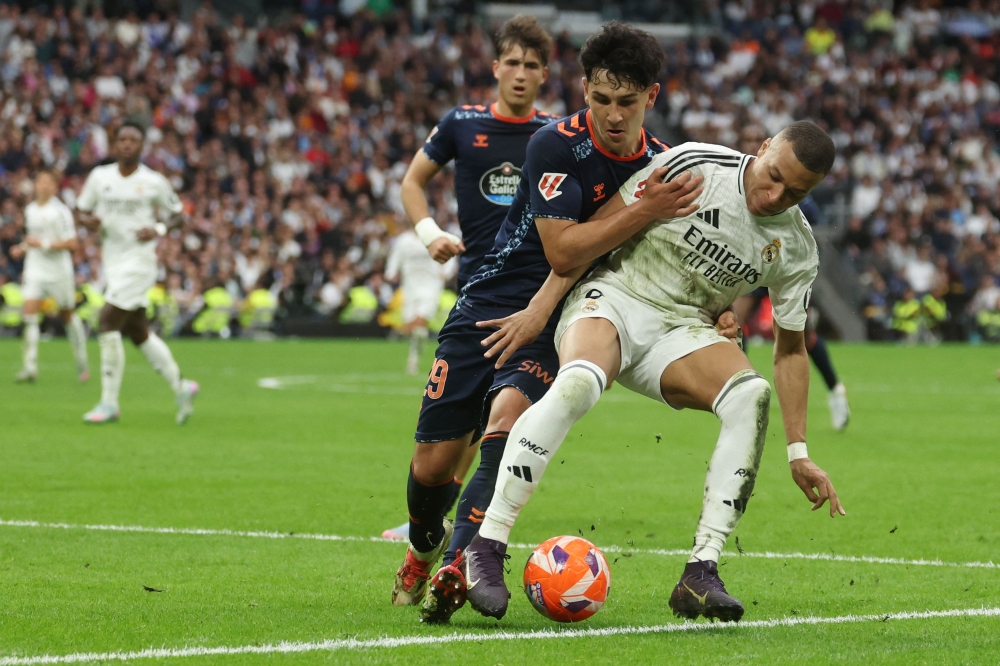 ريال مدريد يواصل ملاحقة برشلونة