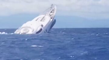 خبراء يبدأون عملية انتشال يخت فاخر غرق قبالة سواحل صقلية وأسفر عن مقتل 7 أشخاص