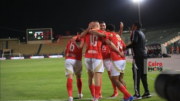 معلول أساسيًا.. تشكيل الأهلي المتوقع أمام المصري في الدوري