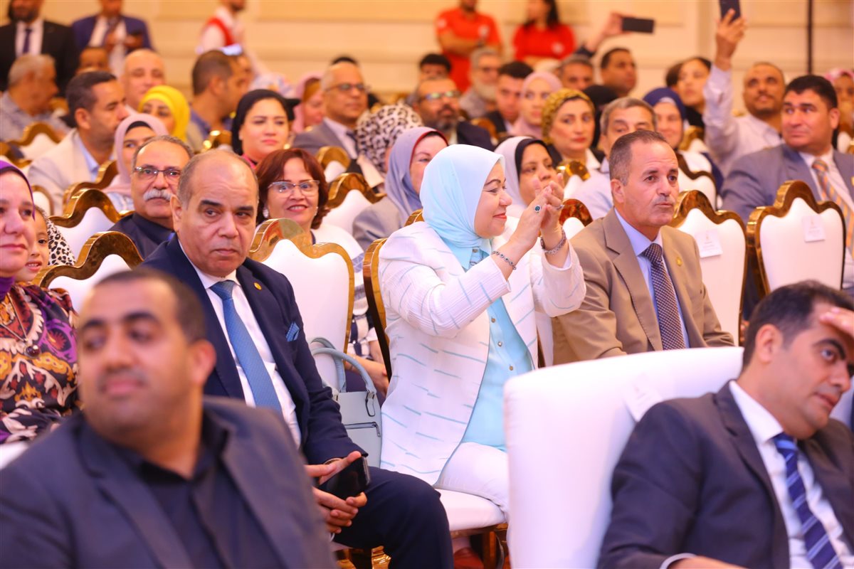 وزيرة التضامن تشهد حفل تكريم المؤسسات الأهلية الفائزة في مسابقة أهل الخير 2025