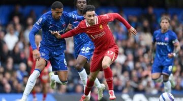 تشيلسي يفسد احتفالات ليفربول ويسقطه بثلاثية في الدوري الإنجليزي
