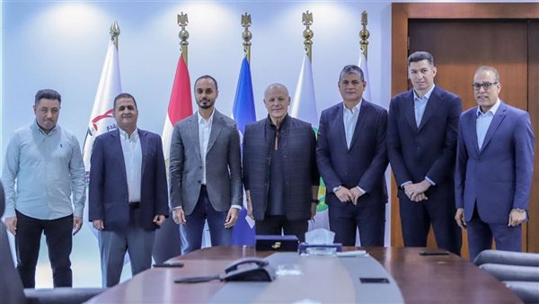 أبو ريدة يرحب بوفد لجنة الحكام الإماراتيين أبو ريدة يرحب بوفد لجنة الحكام الإماراتيين